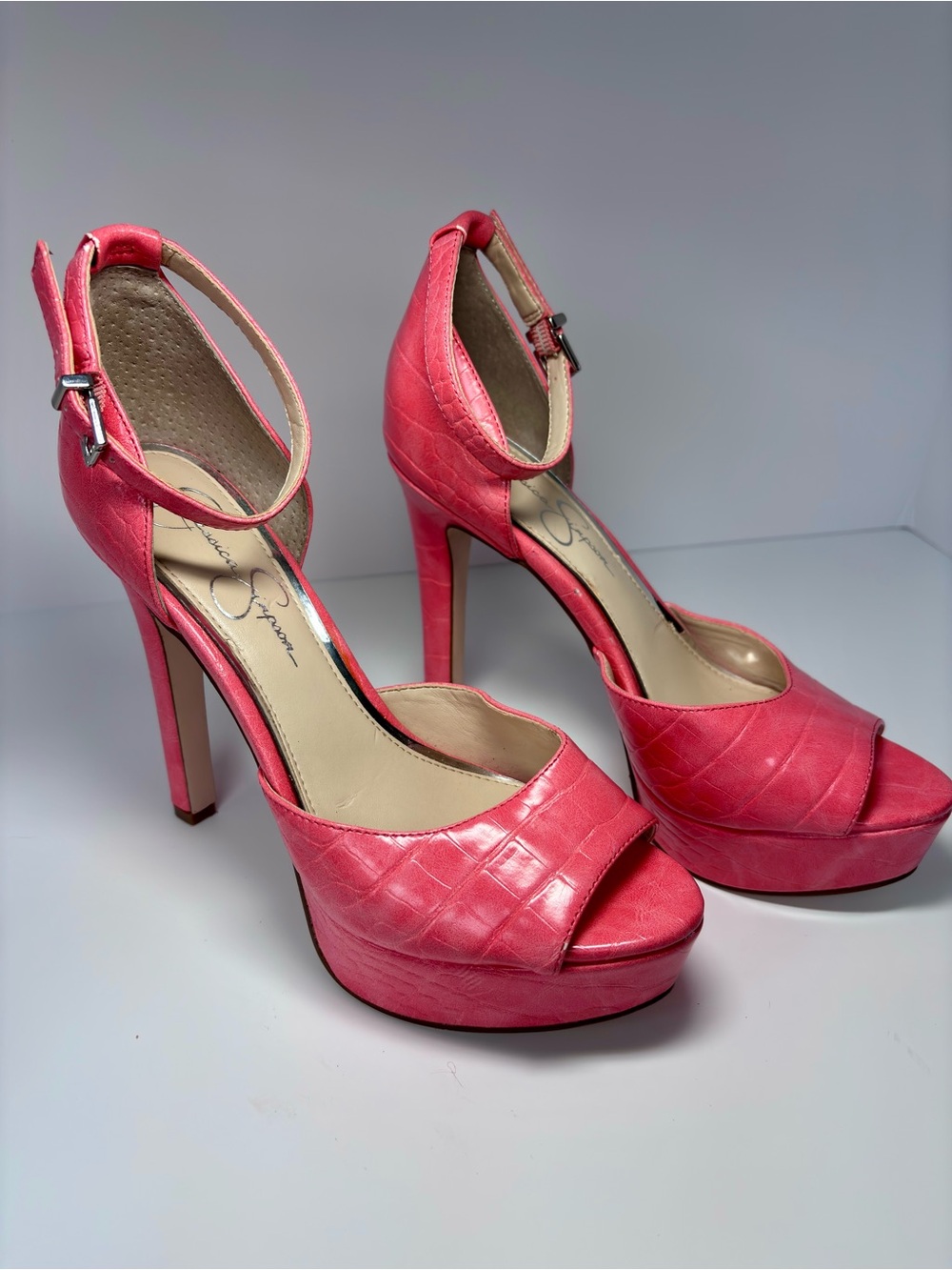 Jessica Simpson Pink Croc Embossed Platform Ankle Strap Heels Size 7.5